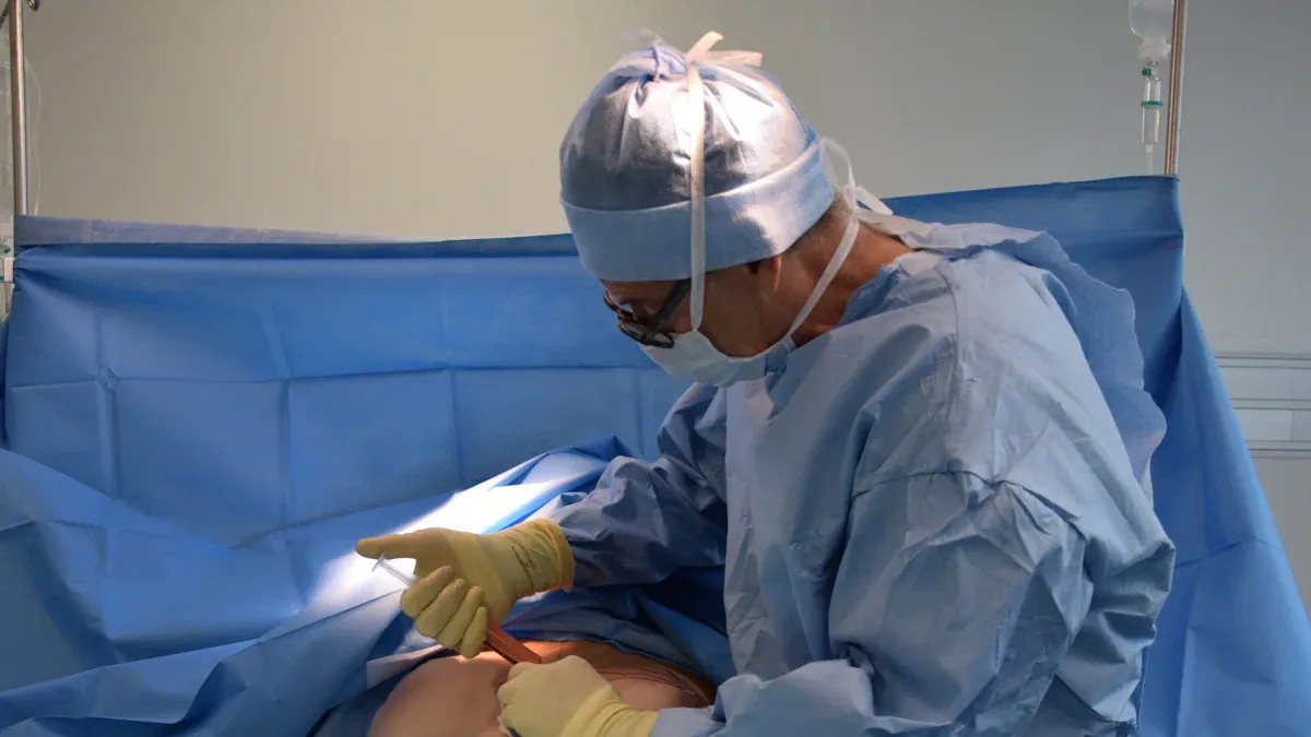 Knee Surgery for Torn Meniscus Knee Surgery for Torn Meniscus